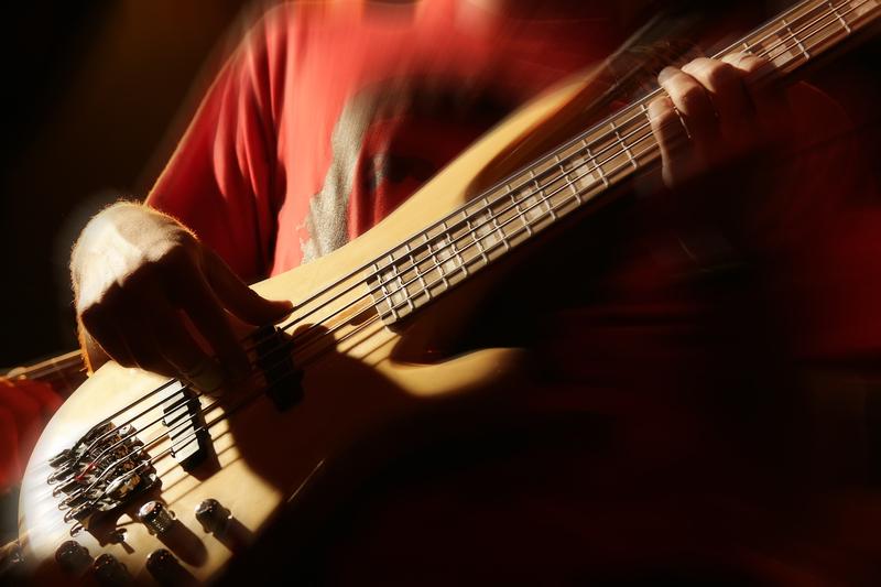 Learn To Play Bass Guitar Today  | Elevate